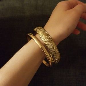Excellent condition bracelets